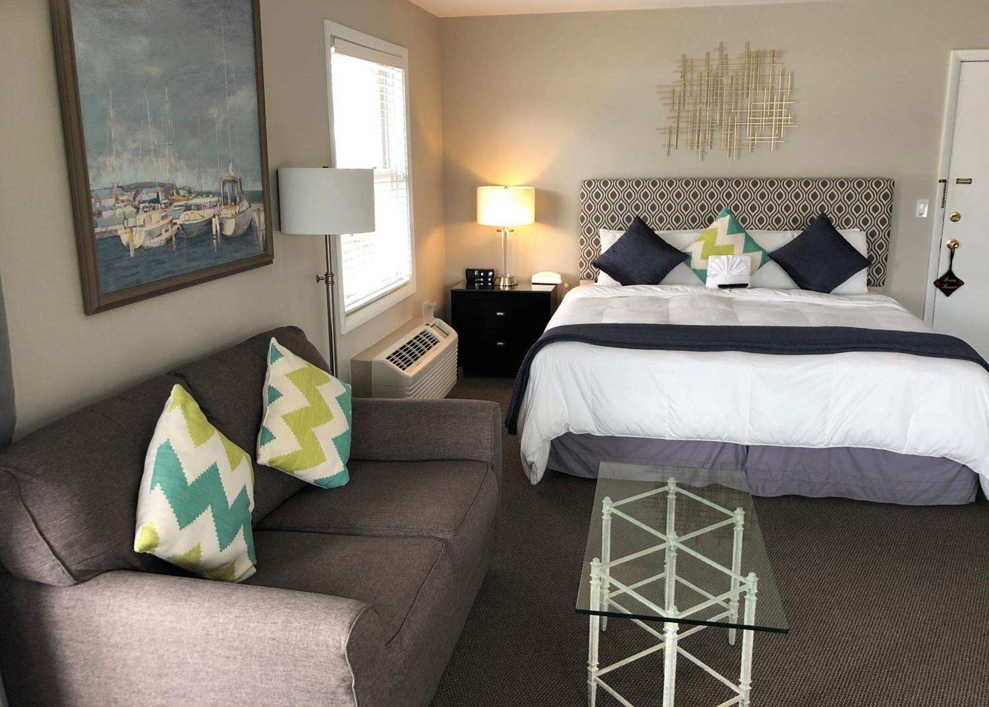 Old Harbor Inn South Haven Room photo
